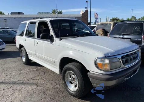 1997 Ford Explorer из США, поврежденный, VIN 1FMDU34X8VZB22571
